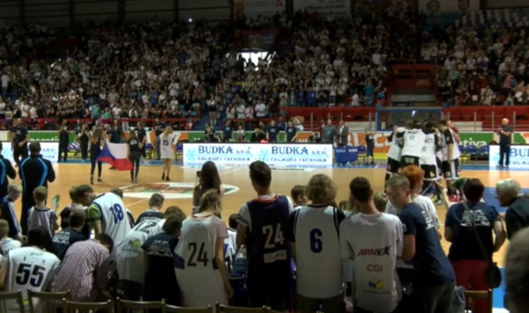 Na basketbalovém finále v Děčíně panovala skvělá atmosféra