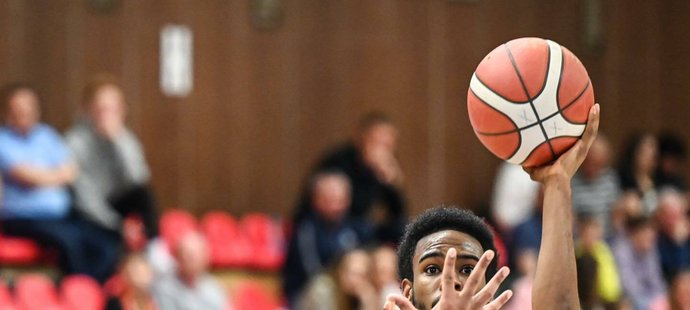 Basketbalisté Nymburka jsou krok od postupu do ligového semifinále