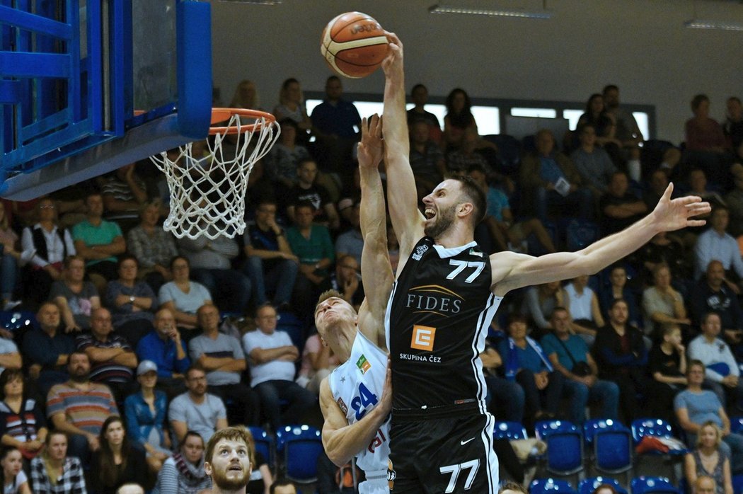 Česká basketbalová liga poprvé v historii nepoznala svého mistra