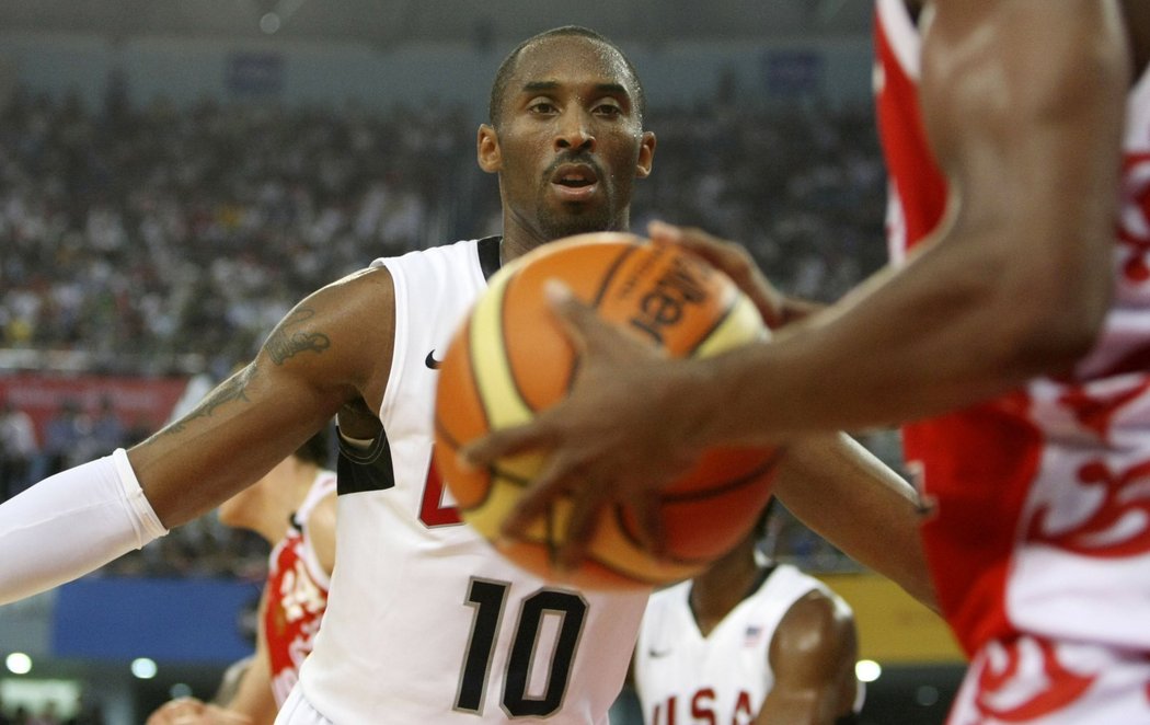 Kobe Bryant dává do hry všechno