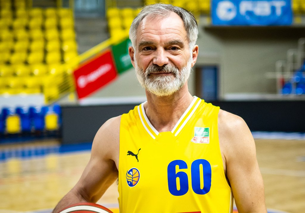 Ivan Trojan si zahraje první basketbalovou ligu za Opavu