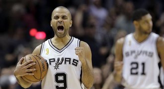 NBA začala! San Antonio o bod vyhrálo, Lakers nestačili na Houston