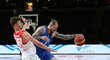 Patrik Auda v dresu české basketbalové reprezentace v duelu s Tureckem