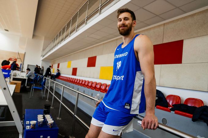 Karnik má dceru s kanadskou herečkou: Snažím se najít rovnováhu mezi rodinou a basketem Karnik má dceru s kanadskou herečkou: Snažím se najít rovnováhu mezi rodinou a basketem