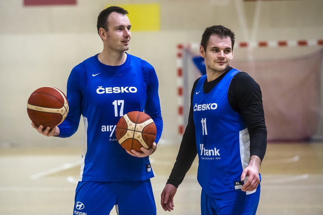 Bratrské duo Petr (vlevo) a Jaromír Bohačíkovi na reprezentačním srazu