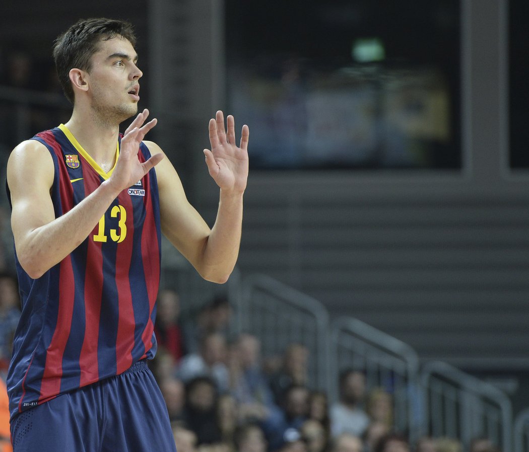 Basketbalista Tomáš Satoranský je v Barceloně spokojený. Jeho forma roste a týmu se daří. &#34;Kouká se na to dobře,&#34; těší českého hráče.