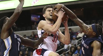 Satoranský pomohl k výhře Wizards, uspěly Houston, Chicago i Indiana