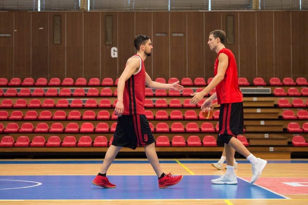 Tomáš Satoranský a Jan Veselý, dvě největší opory české basketbalové reprezentace