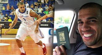 Schilb se definitivně stal Čechem a pomůže basketbalistům na ME