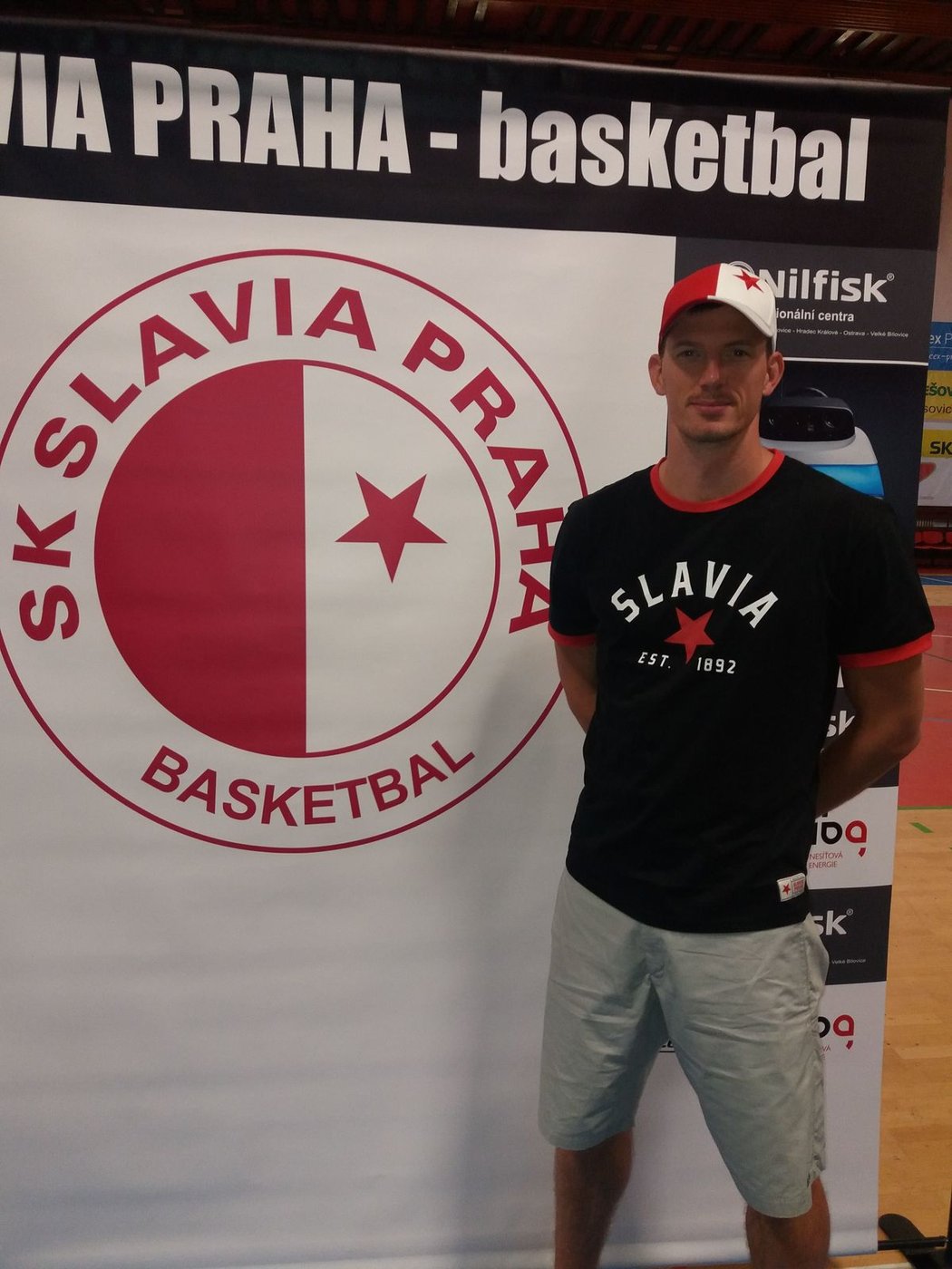 Bývalý kapitán basketbalové reprezentace Pavel Pumprla se stal novou posilou basketbalistů Slavia Praha