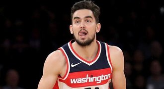 Wizards na úvod sezony vyhráli, Satoranský zápas odseděl na lavičce