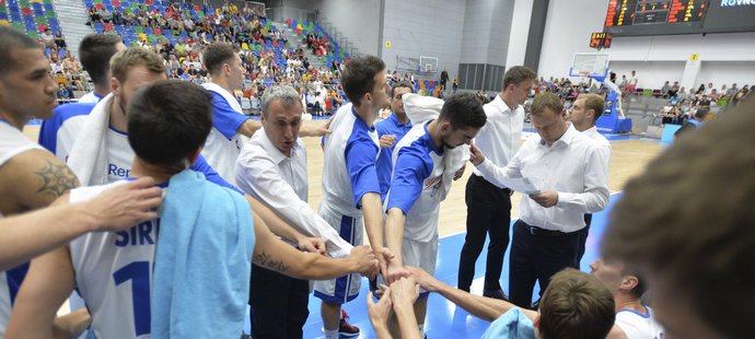 Jdeme na to! Čeští basketbalisté a jejich pokřik v přípravném zápase proti Turecku