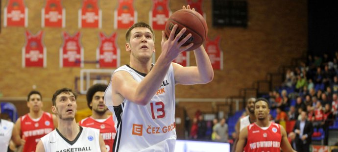 Basketbalisté Nymburku si ve VTB lize připsali důležité vítězství v boji o play off