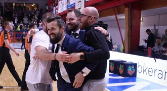 USK neunesl šokující krach. Ragby-basket? Úsměvné! odmítá kouč Žabin