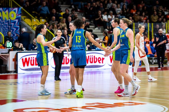 Prohra o 21 bodů. Basketbalistky USK Praha v Itálii narazily, komplikují si boj o postup Prohra o 21 bodů. Basketbalistky USK Praha v Itálii narazily, komplikují si boj o postup