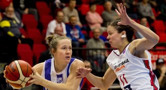 Basketbalistky Nymburku sahaly po překvapení, ale v EP prohrály