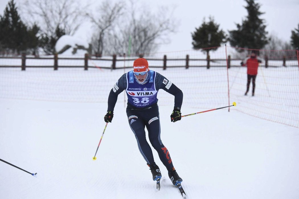 Jan Šrail bojuje s těžkými podmínkami na trati