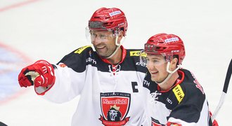 Bednář porcoval Omsk: Laso do KHL? Jsem rád, že zápas vůbec dohraju