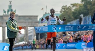 Rok velkých maratonů: Rekordní Kipchoge, nástup mladých hvězd