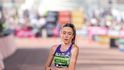 Při Londýnském maratonu skotské běžkyni Eilish McColganové explodoval prst