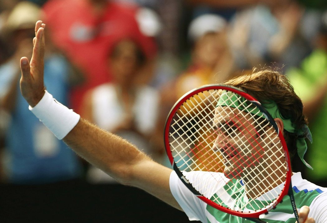 Druhý nasazený Roger Federer potvrdil papírové předpoklady a přes Tomáše Berdycha postoupil do čtvrtfinále Australian Open