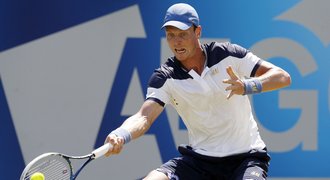 Berdych je v Londýně ve čtvrtfinále, překvapivě skončil Nadal