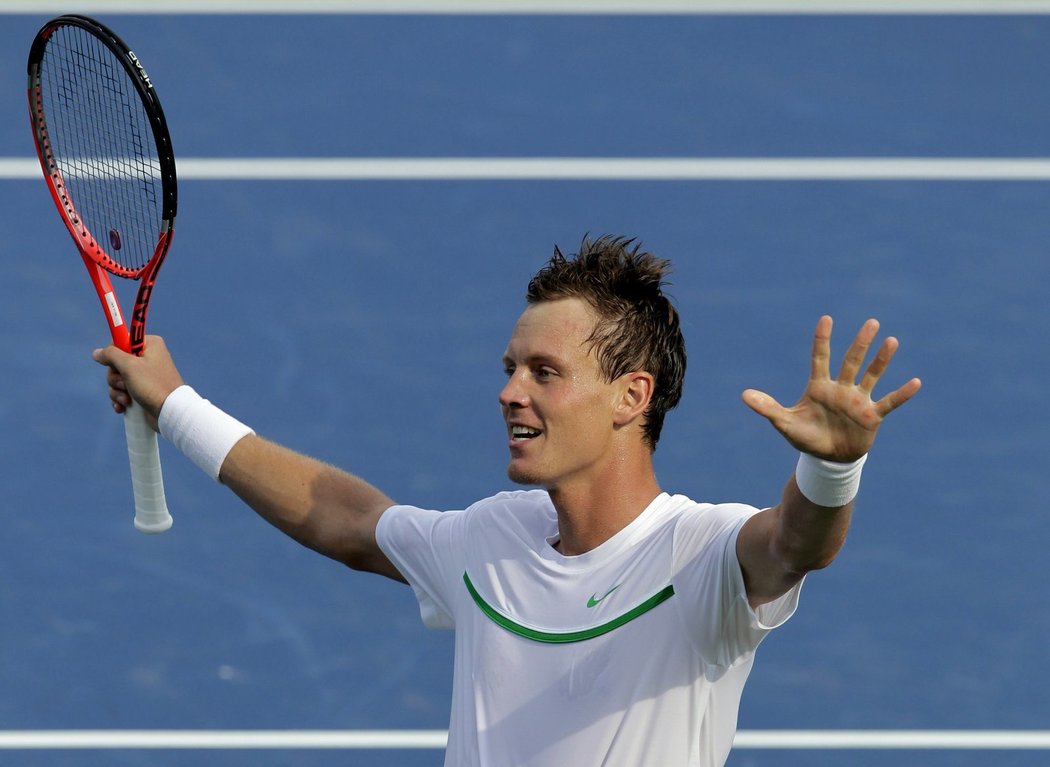 Tomáš Berdych porazil Federera a zahraje si semifinále