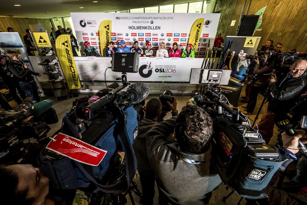 Na tiskové konferenci s Gabrielou Soukalovou byl pořádný nátřesk