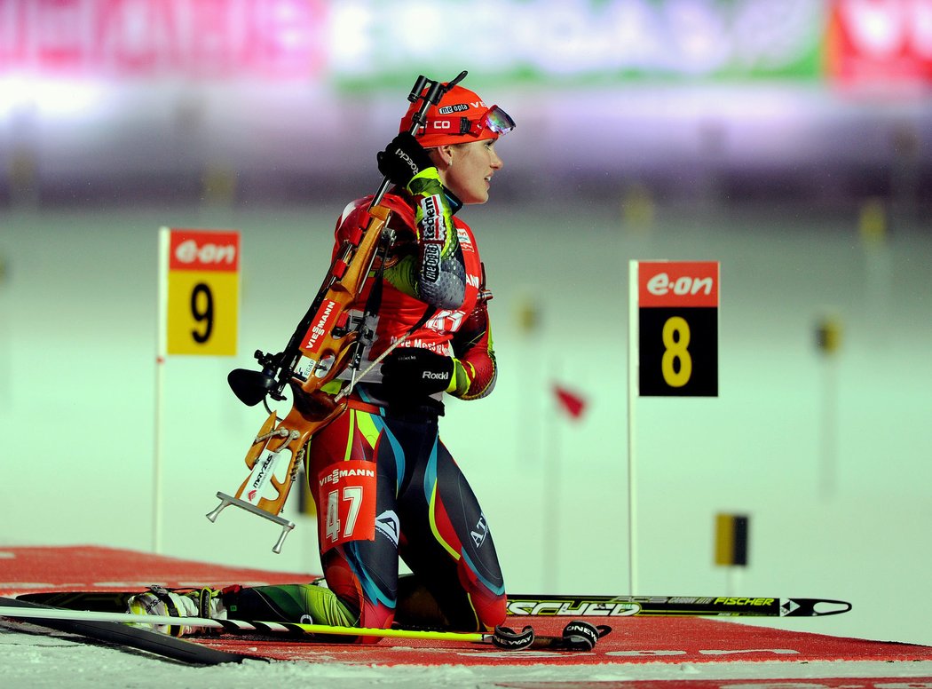 Gabriela Soukalová na trati závodu na 15 km