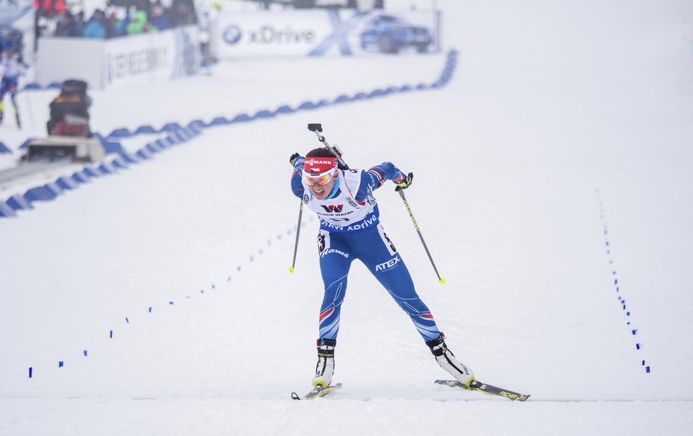 Veronika Vítková doráží do cíle vytrvalostního závodu na MS, od bronzu ji dělilo devět vteřin