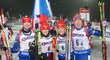 Michal Šlesingr, Veronika Vítková, Gabriela Soukalová a finišman Ondřej Moravec slaví zlatou medaili v závodě smíšených štafet na MS biatlonistů ve Finsku