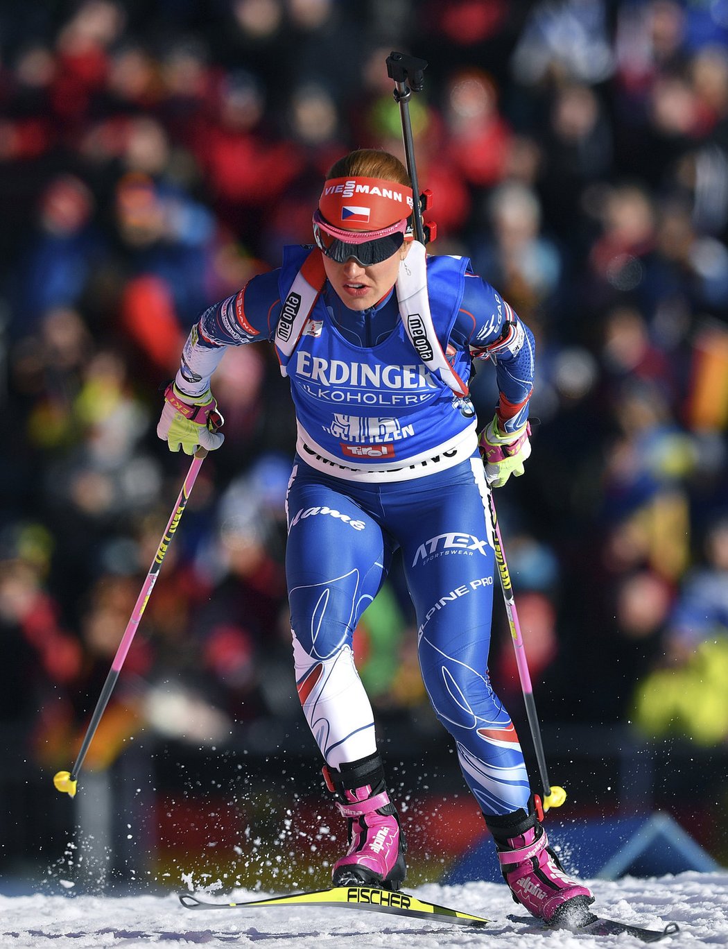 Česká biatlonistka Gabriela Koukalová na trati v Hochfilzenu