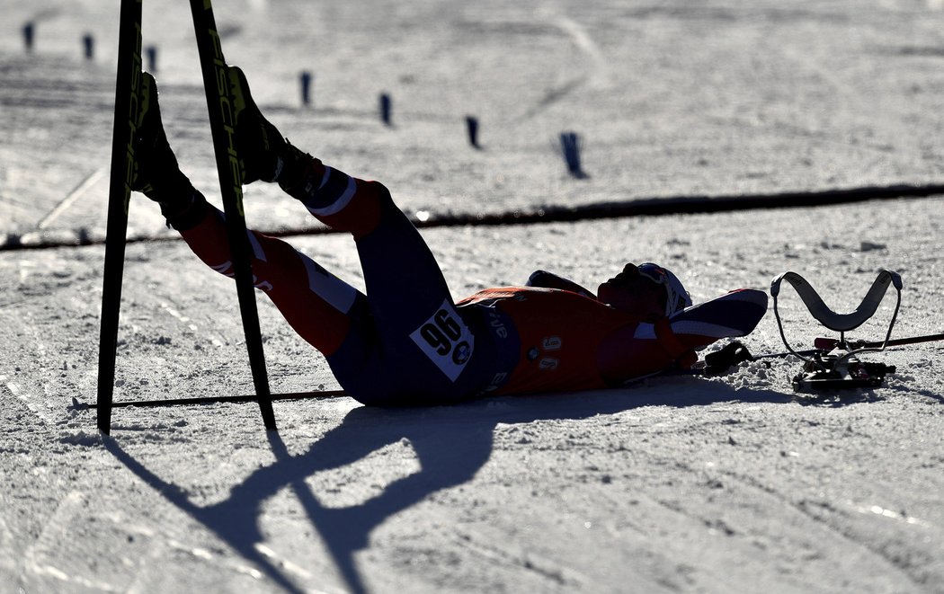 Nor Johanes Thingnes Bö v cíli mužského sprintu na MS v Hochfilzenu