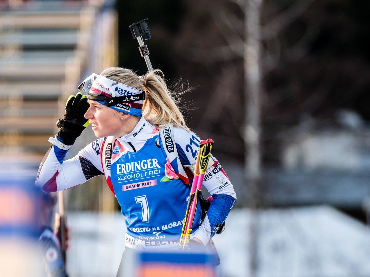 Eva Puskarčíková si po dvou chybách mohla vyslechnout pokyny přímo na střelnici