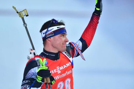 Michal Krčmář mává českým fanouškům, ve stíhačce skončil až dvaatřicátý Michal Krčmář mává českým fanouškům, ve stíhačce skončil až dvaatřicátý