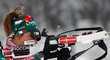 Italská biatlonistka Lisa Vittozziová zvítězila ve stíhacím závodu v německém Oberhofu