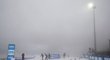 Start biatlonového SP v Oberhofu poznamenala nepřízeň počasí...