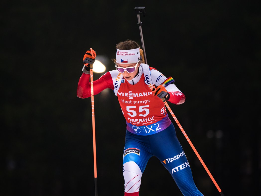 Jessica Jislová ve sprintu SP v Oberhofu