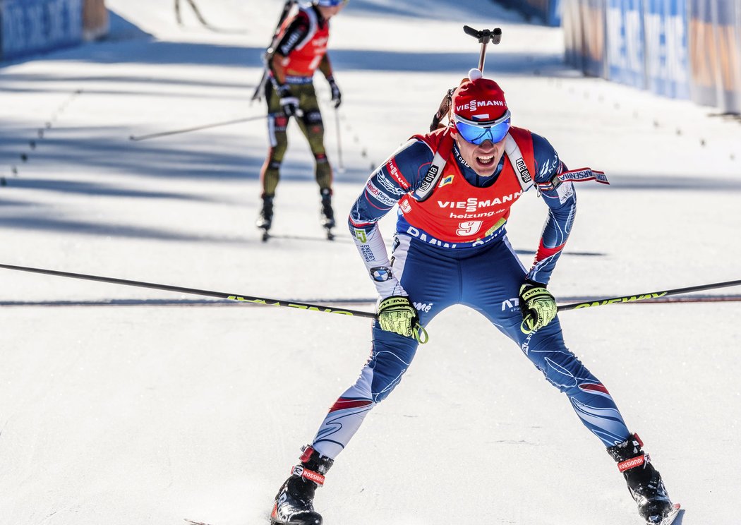 Michal Krčmář se ve stíhačce SP v Pokljuce potřetí za sebou dostal do elitní desítky, tentokrát finišoval desátý