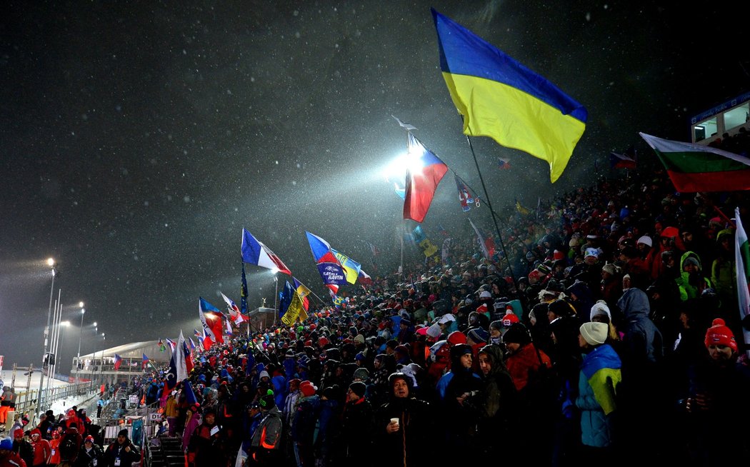 Fanoušci v Novém Městě utvořili při sprintu žen opět parádní atmosféru