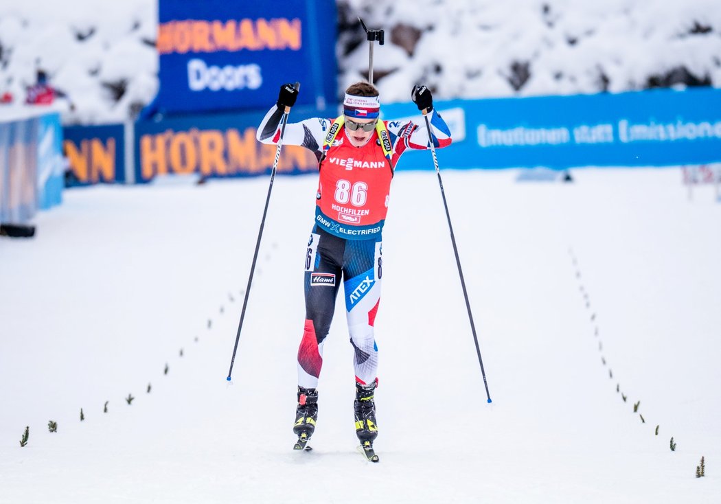 Český biatlonista Jakub Štvrtecký během závodu v Hochfilzenu