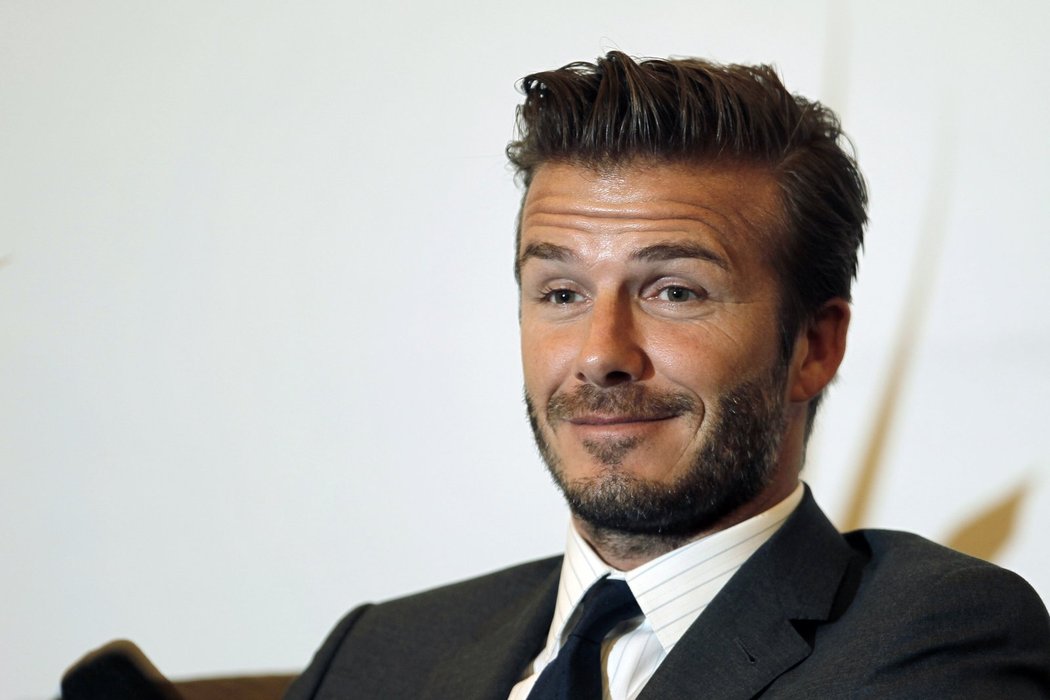 David Beckham si až nyní poslechl komentář ke svému legendárnímu gólu.