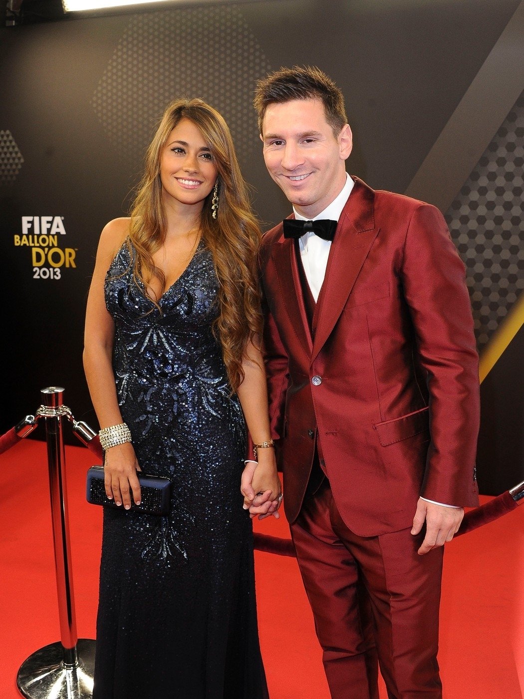 Hvězdný pár Lionel Messi a Antonella Roccuzzová před slavnostním vyhlášením Zlatého míče za rok 2013