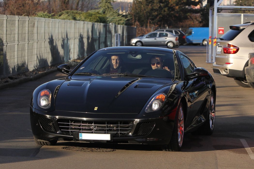 Tomáš Ujfaluši má vkus nejen v módě, ale i v autech. Jeho Ferrari 599 GTB Fiorano je toho důkazem!