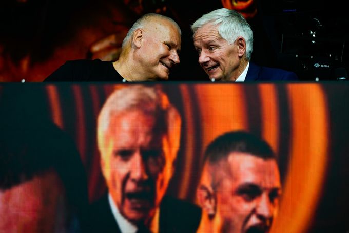 Nový bizár G MMA: Kajínek, Paroubek, ale i Muradov. Zápas údajně za pět milionů korun! Nový bizár G MMA: Kajínek, Paroubek, ale i Muradov. Zápas údajně za pět milionů korun!
