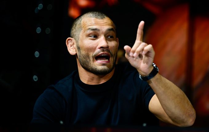 Muradov se rozhodl: Fleury teď odvetu nedostane, protože brečí. Chci radši Jotka Muradov se rozhodl: Fleury teď odvetu nedostane, protože brečí. Chci radši Jotka