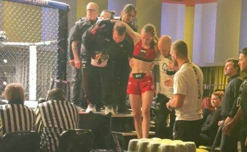 Vykloubené koleno a prohra v 1. kole. Bledá se po pauze vrátila, ale v UFC nejspíš skončí Vykloubené koleno a prohra v 1. kole. Bledá se po pauze vrátila, ale v UFC nejspíš skončí