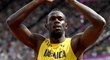 Jamajský sprinter Usain Bolt při rozběhu štafet na 100 metrů na šampionátu v Londýně