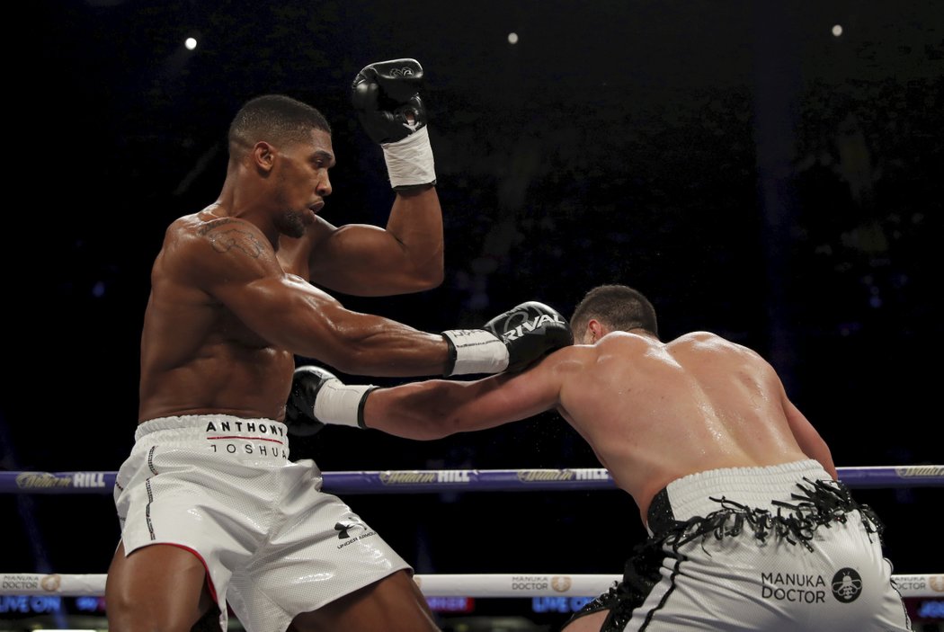 Anthony Joshua a Joseph Parker v další pěstní výměně