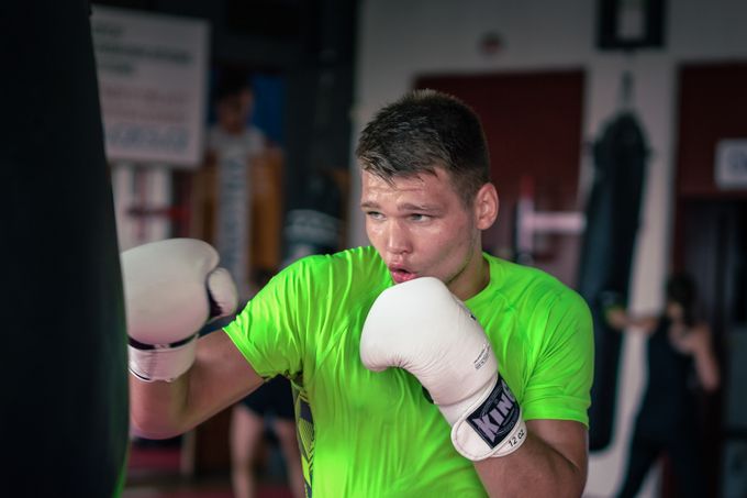 Bojovníci v obchoďáku! Český box chystá fanouškům mimořádný zážitek Bojovníci v obchoďáku! Český box chystá fanouškům mimořádný zážitek